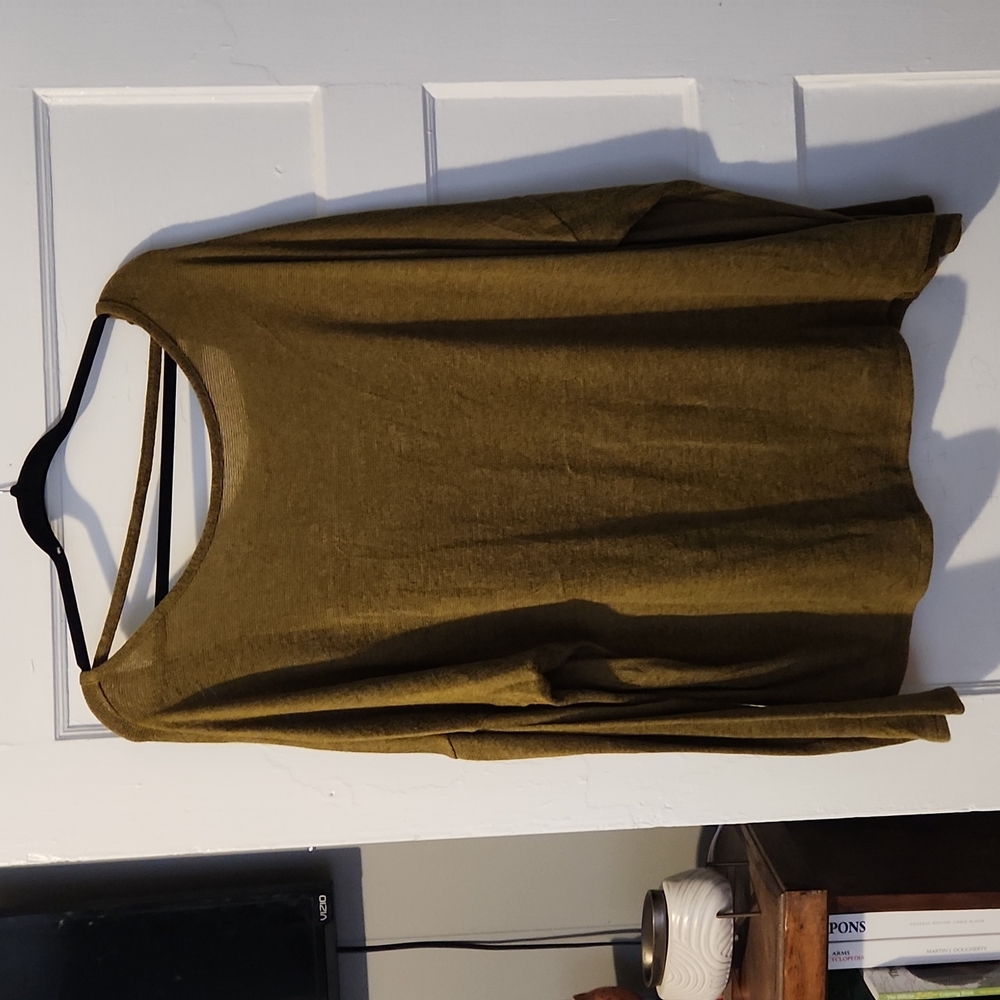 Old Navy top